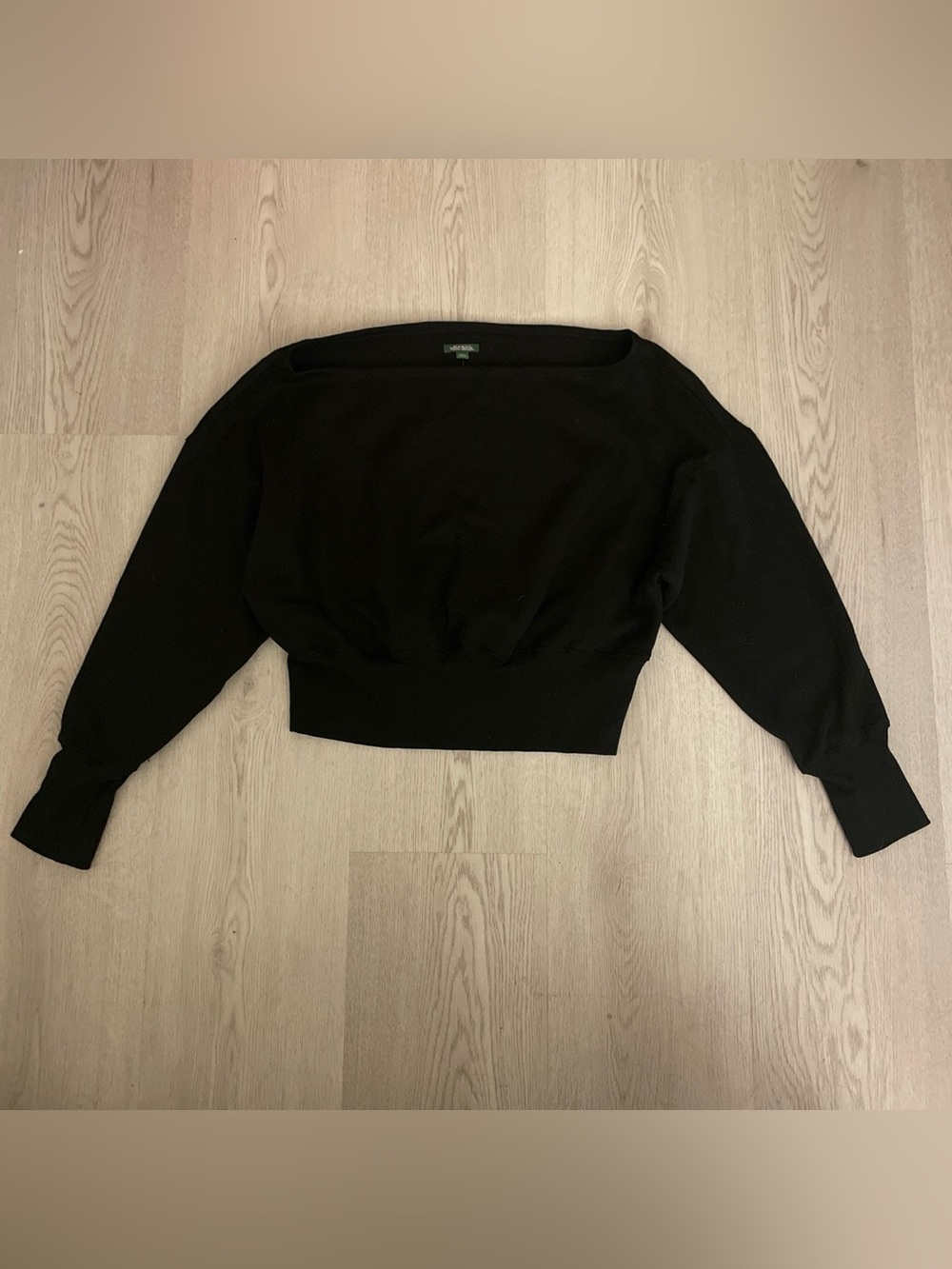 Wild Fable black cropped long sleeve boatneck top size large